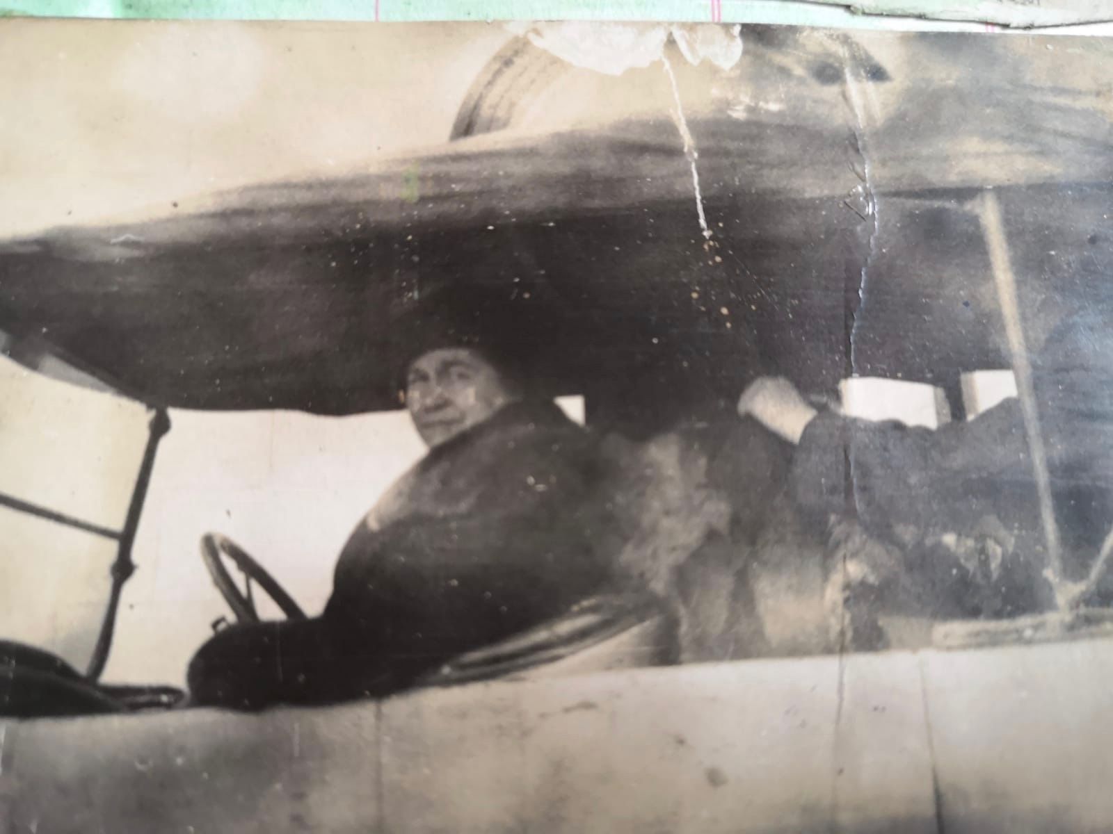 Mary, seated in one of Glenn Curtiss’s aircrafts